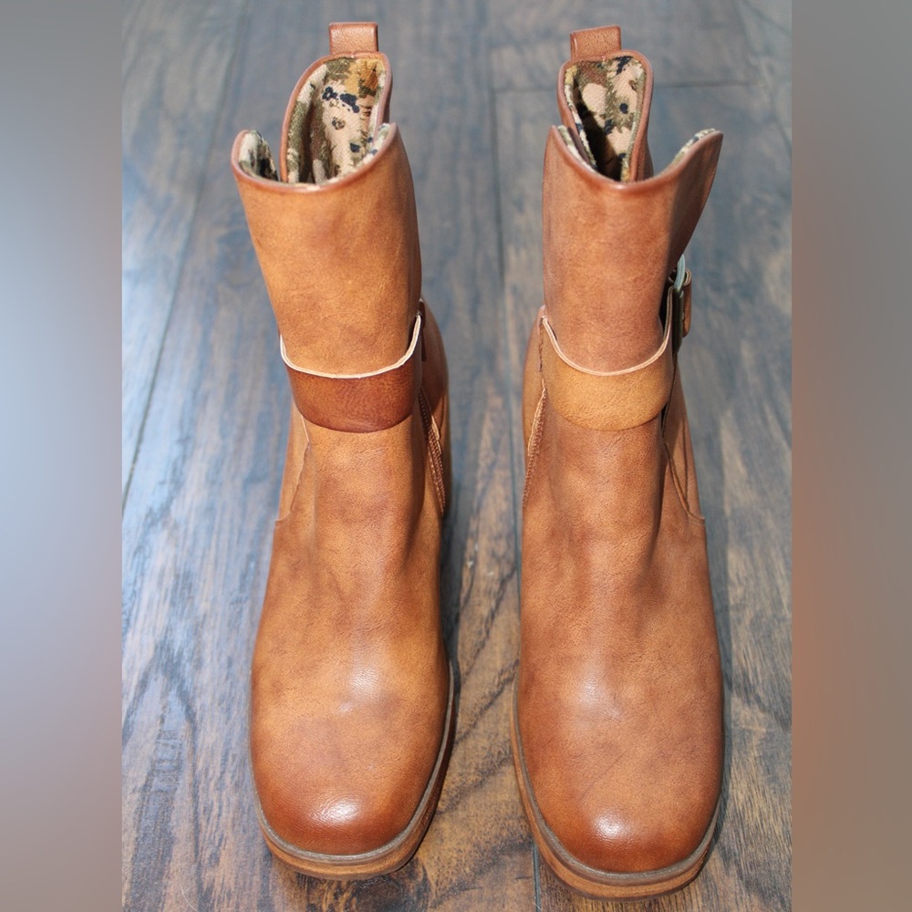 KORKS Marci II Brown Tan Block Heel Boots - Picture 6 of 14